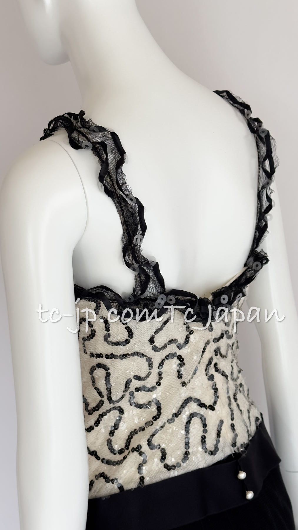 CHANEL 05C Black Ivory Embellishment Sequin Dress 36 シャネル ブラック・アイボリー・スパンコール装飾・ワンピース 即発
