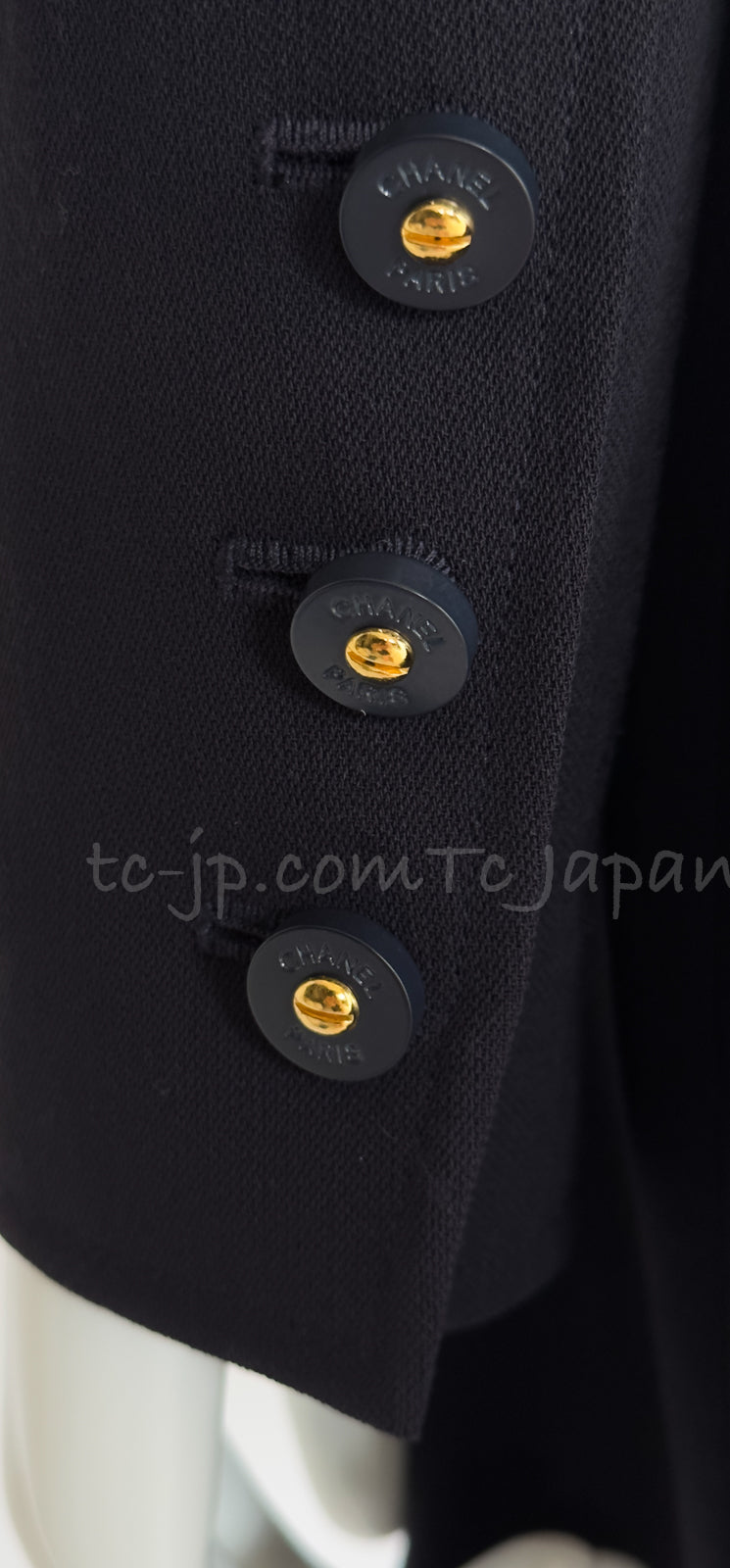 シャネル ヴィンテージ ネイビー ウール100% 定番 ブレザー ジャケット CHANEL 97S Vintage Navy Wool 100%  Basic Blazer Jacket – TC JAPAN