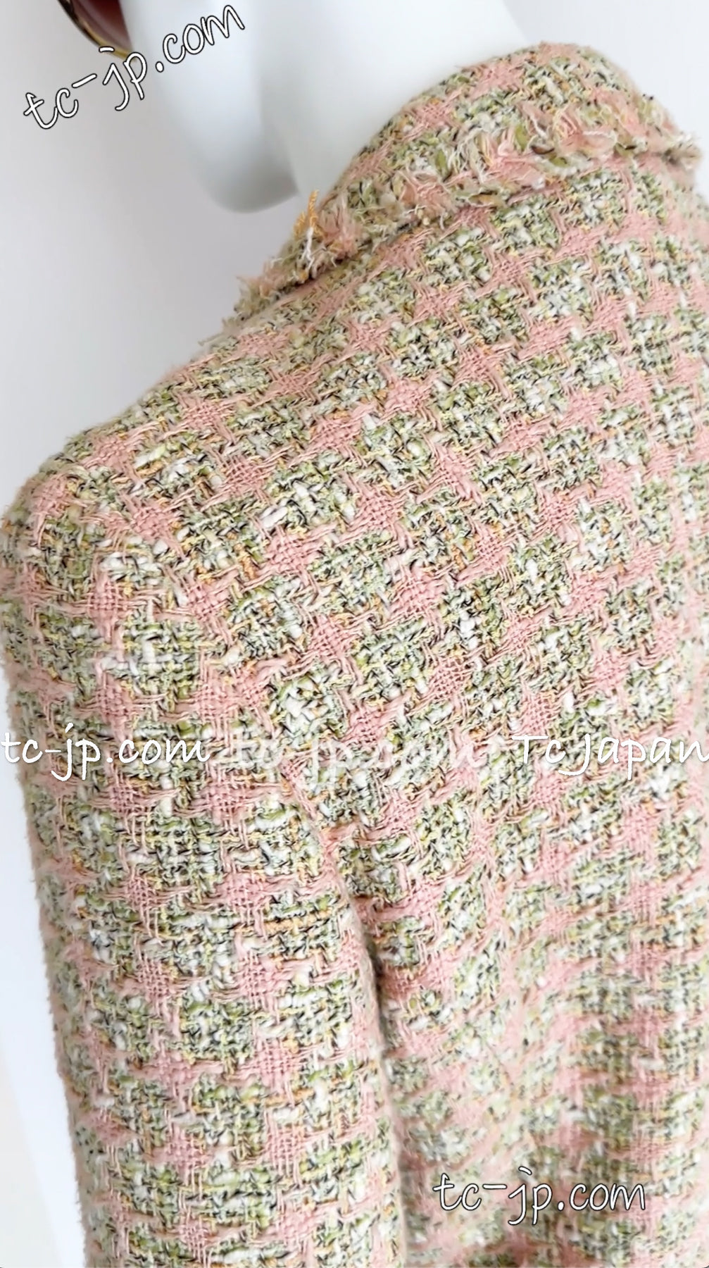 CHANEL 05S Pink Green Ivory Tweed Jacket Skirt Suit 36 38 シャネル  ピンク・グリーン・アイボリー・ツイード・ジャケット・スカート・スーツ 即発