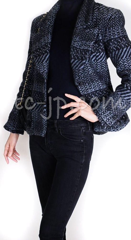 シャネル ジャケット 40 CHANEL ブラック グレー スワロフスキー CCボタン ウール ツイード 00A Black Gray Blue  Swarovski CC Button Wool Tweed Jacket – TC JAPAN