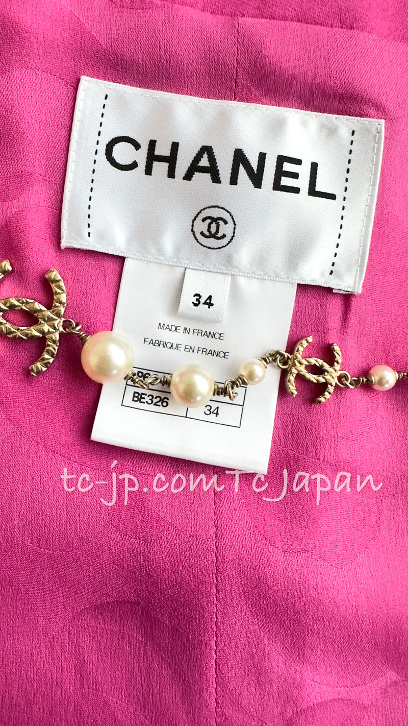 CHANEL 19A Pink Wool Tweed Cape Jacket 34 36 38 40 42シャネル ピンク・ウール・ツイード・ケープ・ジャケット 即発