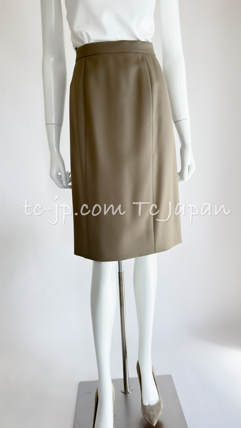 CHANEL 96A Vintage Gray Gold Buttons Belt Military Jacket Skirt Suit 40 シャネル ヴィンテージ・グレー・ゴールドCCボタン・ベルト・ミリタリー ジャケット・スカート・スーツ即発