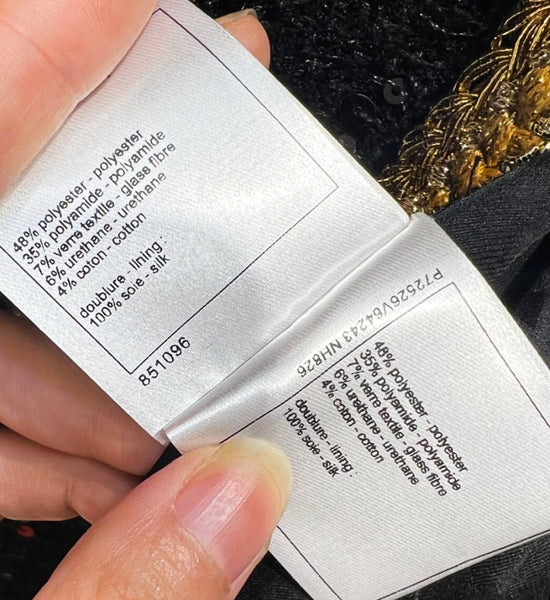 Fake CHANEL 22S label 4