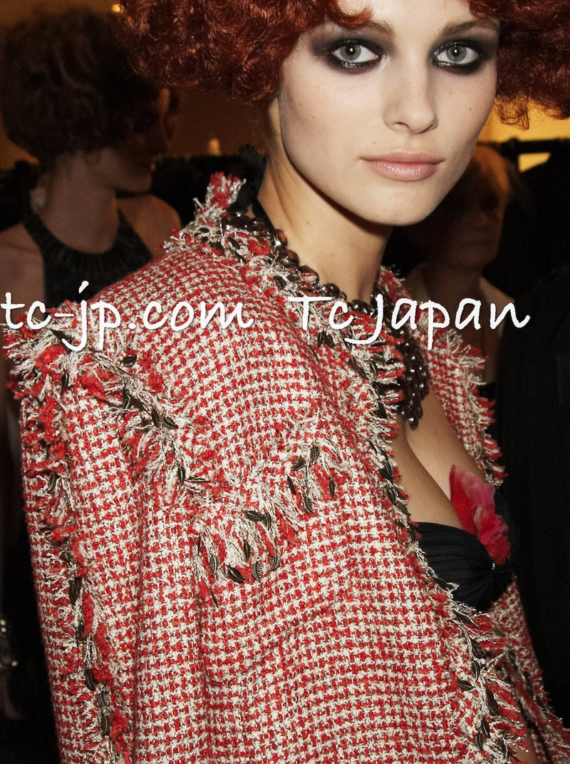 CHANEL 10C Red Metallic Gold Trim Tweed Jacket Skirt Suit 40 42 シャネル レッド メタリック ゴールド トリム フリンジ ツイード ジャケット スカート スーツ 即発