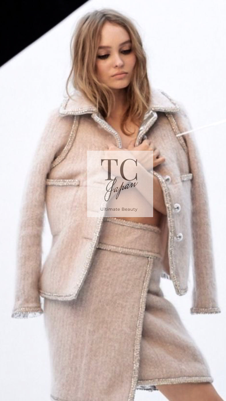 CHANEL 17A baby-pink mohair coat