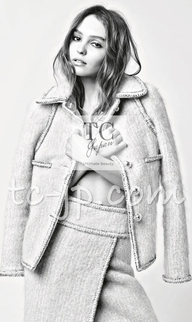 CHANEL 17A Pale Baby Pink Mohair Wool Coat Jacket 44 シャネル 軽くてふわふわ 淡い ベビーピンク モヘア ウール コート ジャケット 即発