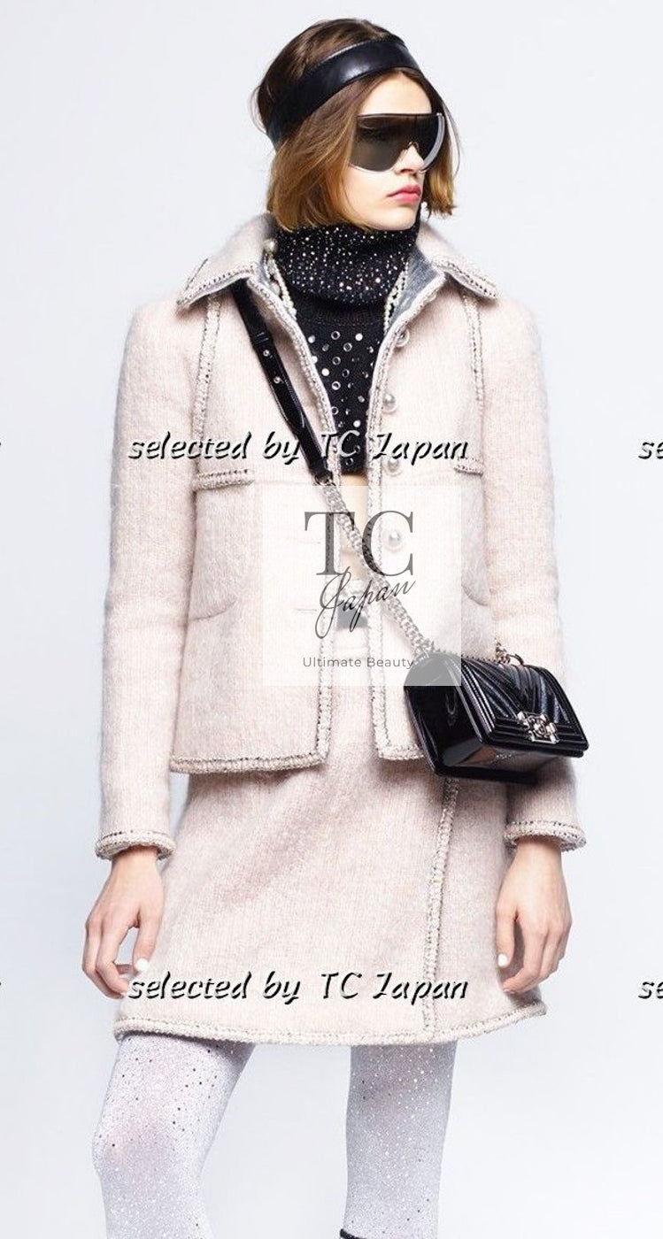 CHANEL 17A Black Wool Silk Braid Trimming Half Coat Jacket 34 40 42 シャネル ブラック ウール シルク ブレイドトリミング ハーフ コート ジャケット 即発