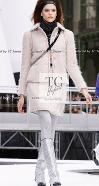 CHANEL 17A Black Wool Silk Braid Trimming Half Coat Jacket 34 40 42 シャネル ブラック ウール シルク ブレイドトリミング ハーフ コート ジャケット 即発 - TC JAPAN