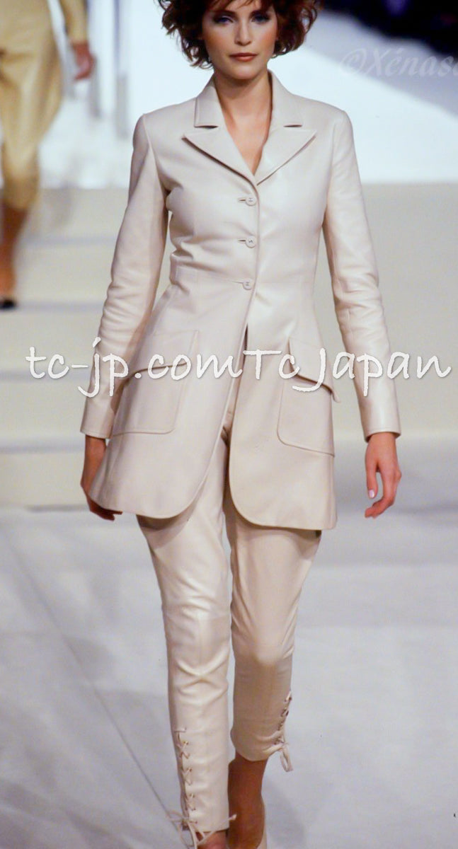 CHANEL 97S Vintage Beige Gold Buttons Wool Blazer Jacket 40 シャネル ヴィンテージ・ベージュ・ゴールド・ボタン・ウール・ブレザー・ジャケット 即発