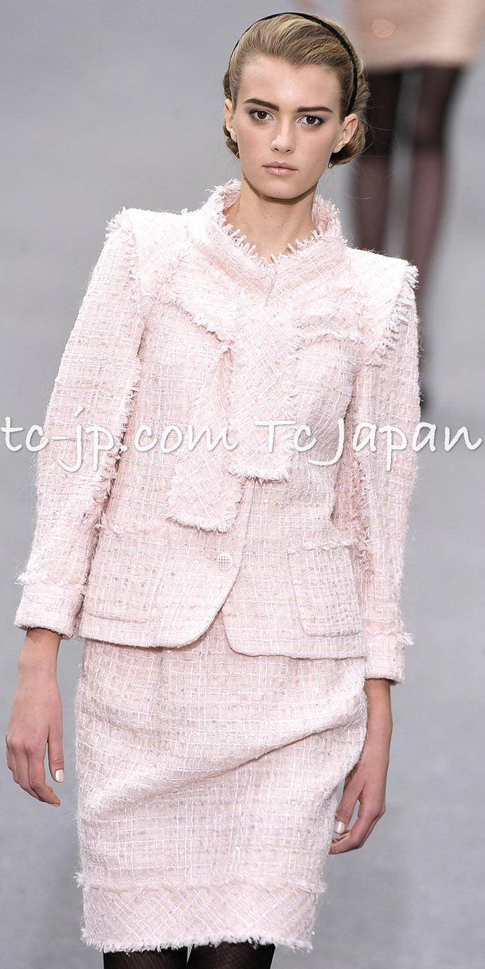 シャネル スーツ CHANEL Suit – TC JAPAN