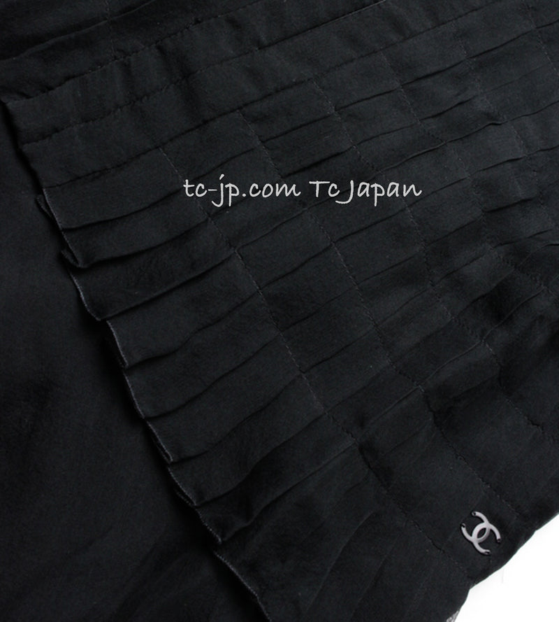 CHANEL 02S Beige Black Silk Sleeveless Dress 38 シャネル ベージュ・ブラック・シルク・ノースリーブ・ワンピース 即発