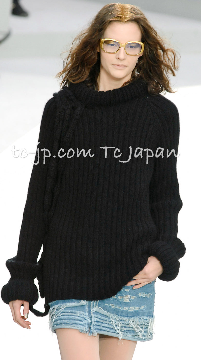 CHANEL 08A Black Collection Knit Long Turtle Sweater 38 40 シャネル  ブラック・コレクション・ロング・ニット・タートル セーター 即発