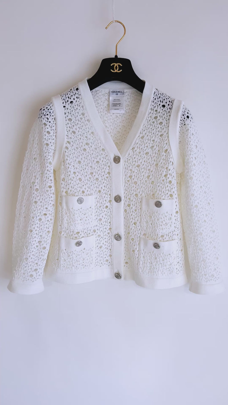 CHANEL 12S White Cotton Eye-let V-Neck Knit Cardigan 38 シャネル ホワイト コットン アイレット Vネック ニット カーディガン 即発