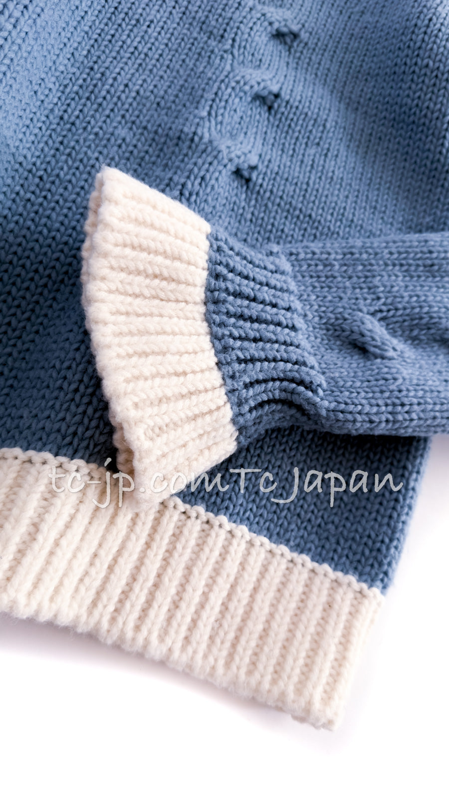 CHANEL 15PF Green Red Flower Patch Wool Cardigan Blue Sweater 34 36 38 シャネル グリーン・レッド・バイカラー お花ワッペン・ウール・カーディガン・水色・セーター