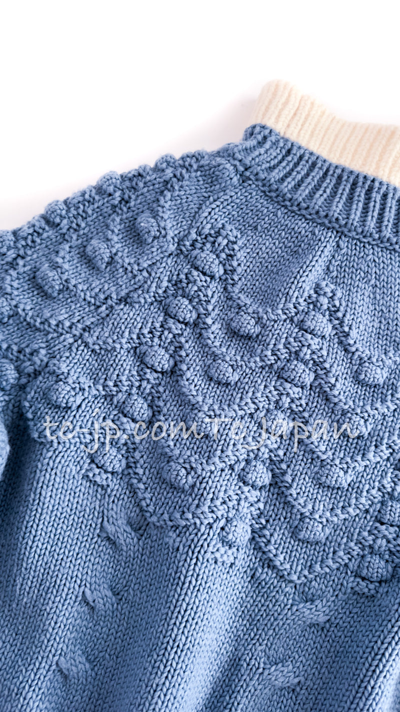 CHANEL 15PF Green Red Flower Patch Wool Cardigan Blue Sweater 34 36 38 シャネル グリーン・レッド・バイカラー お花ワッペン・ウール・カーディガン・水色・セーター