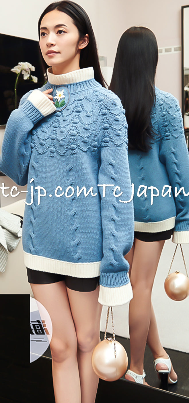 CHANEL 15PF Green Red Flower Patch Wool Cardigan Blue Sweater 34 36 38 シャネル グリーン・レッド・バイカラー お花ワッペン・ウール・カーディガン・水色・セーター