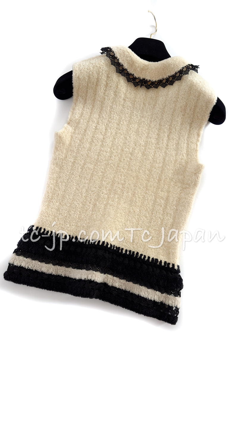 CHANEL 02A Beige Black Sleeveless Wool Knit Tops Sweater 38 シャネル ベージュ ブラック ノースリーブ ウール ニット トップス セーター 即発