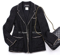 CHANEL 06S Black Chained Tweed Jacket 38 42 シャネル メンズも！ブラック・チェーントリム・ジャケット 新品同様 即発 - シャネル TC JAPAN