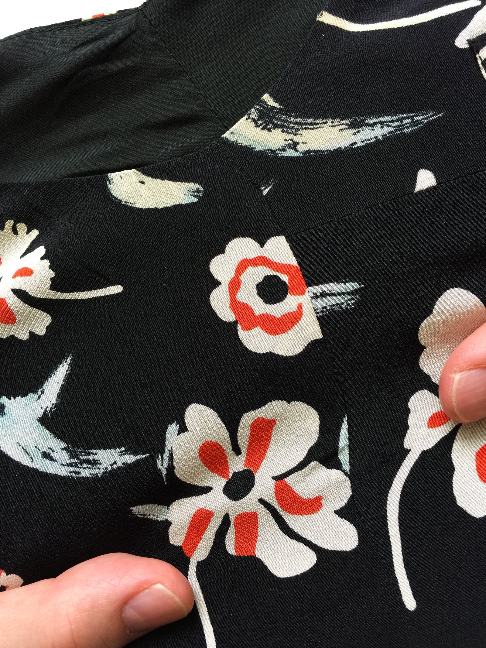 シャネル 花柄ノースリーブ ワンピース CHANEL 97S Black シャネル 花柄ノースリーブ ワンピース CHANEL 97S Black