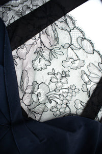 CHANEL 04A Black & Navy Lace Kate Hudson Dress 38 40 シャネル 女優の ブラック ネイビー・レース・ワンピース 即発