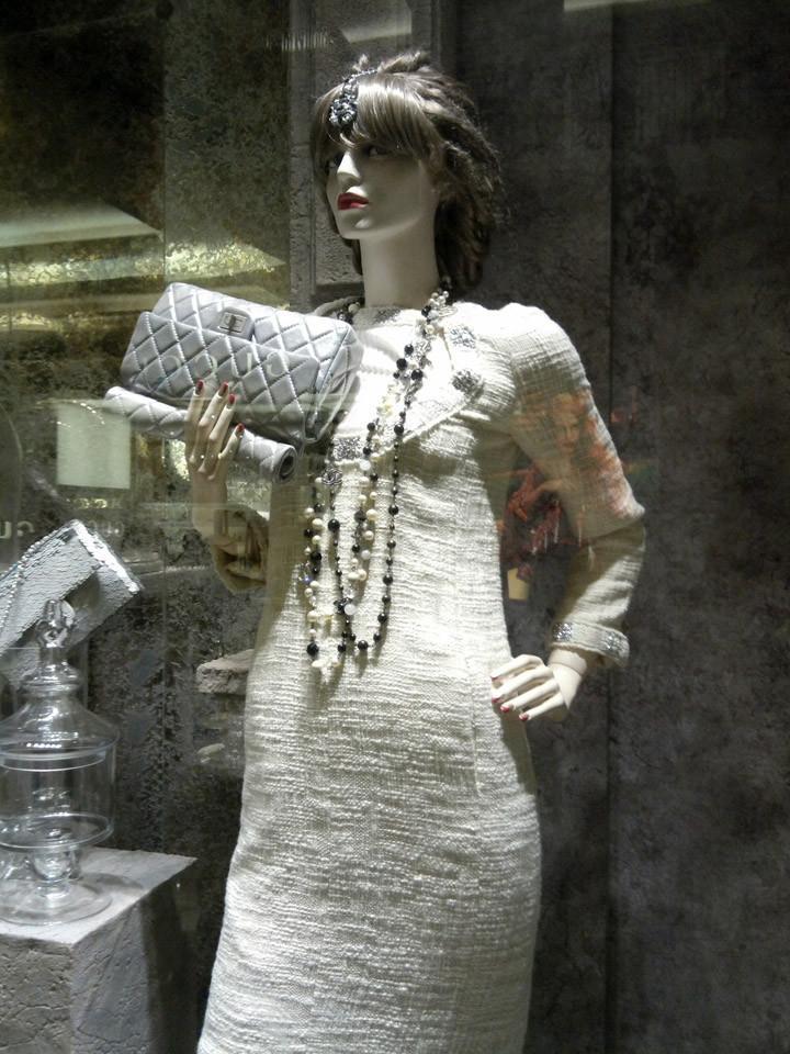 CHANEL 12PF Paris Bombay Ivory Silver Dress 34 シャネル アイボリー・シルバー・ツイード・ワンピース 即発 - CHANEL TC JAPAN