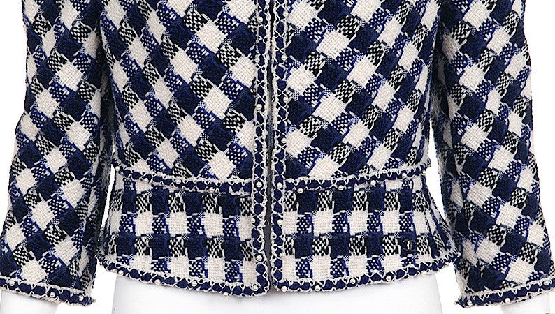Chanel 06A Creme Blue Wool Tweed Jacket Skirt Suit 40 シャネル ブルーツイード・ジャケット - シャネル TC JAPAN