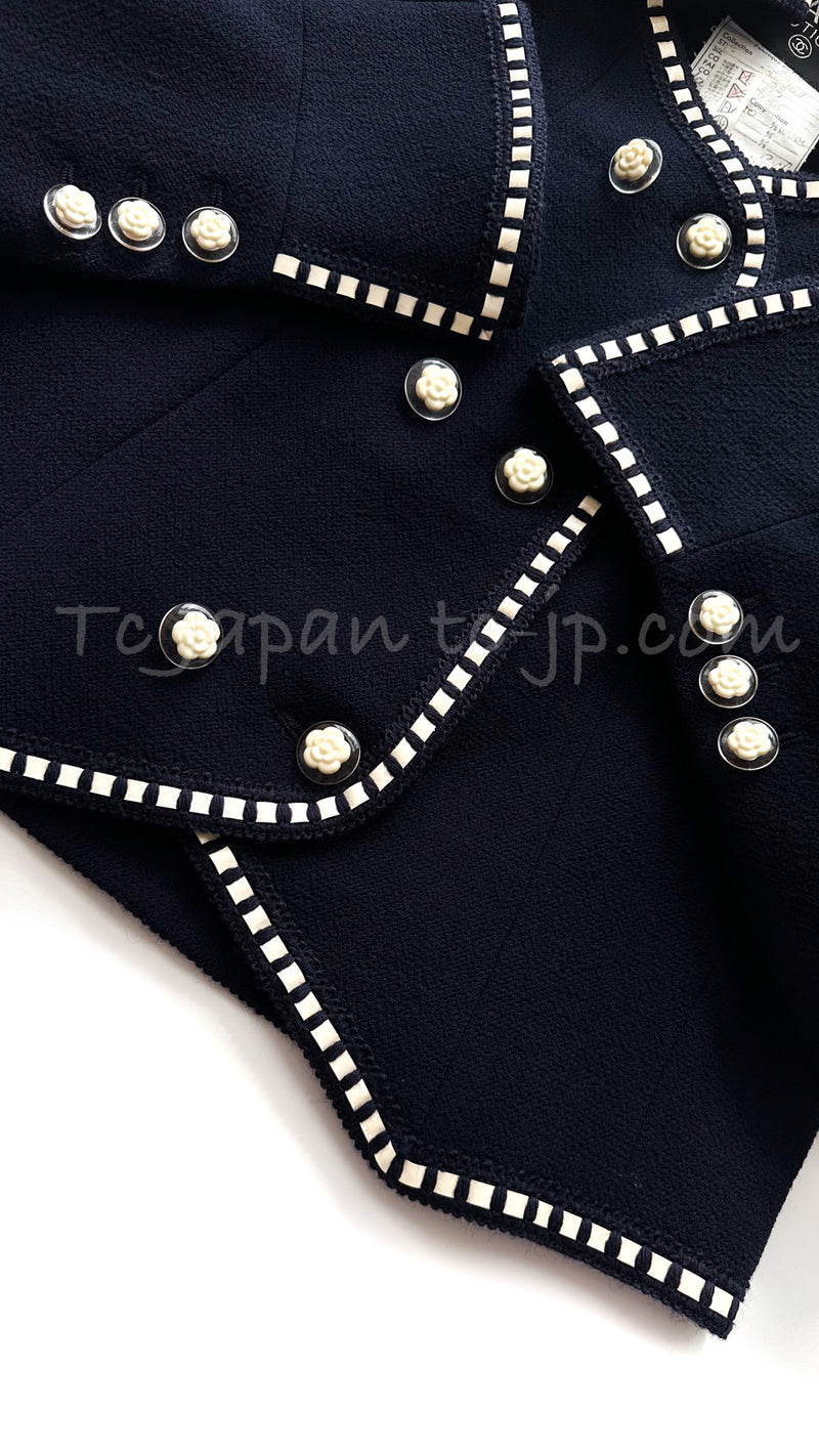 CHANEL 92S Vintage Navy White Trim Camellia Buttons Jacket Skirt Suit 38 シャネル ヴィンテージ ネイビー ホワイト トリム カメリアボタン ジャケット スカート スーツ 即発