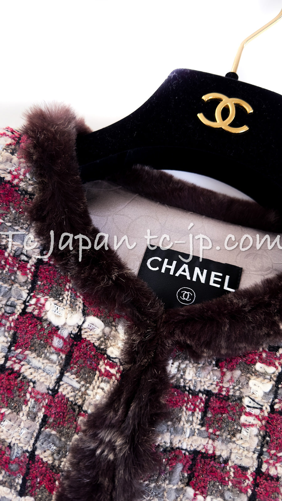 CHANEL 05A Rabbit Fur Trim Raspberry Brown Tweed Jacket Skirt Suit 38 シャネル  ラビット・ファートリム・ラズベリー・ブラウン・ツイード・ジャケット・スカート・スーツ 即発