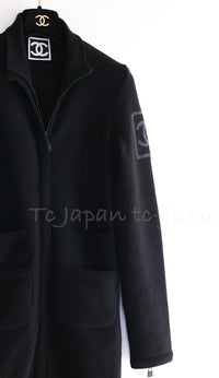 CHANEL 08A Black Wool Sport Knit CC Logo Zipper Coat Cardigan 34 シャネル ブラック ウール100 大きめ CC ロゴ ニット ロング カーディガン コート 即発