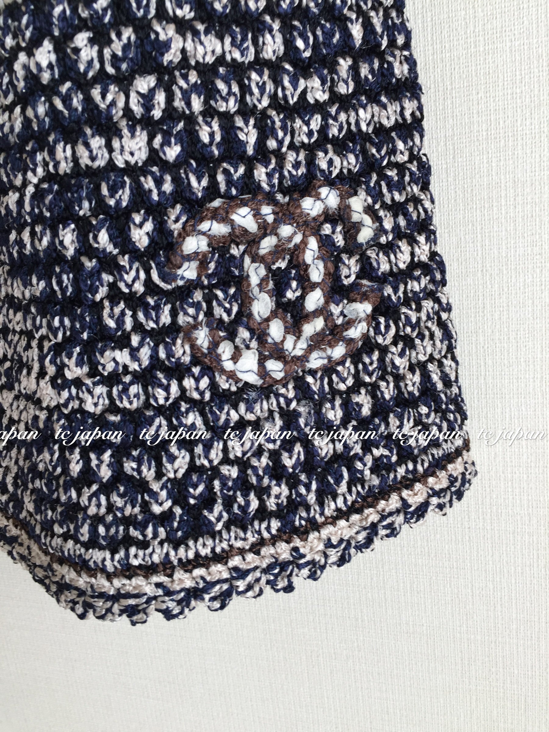 CHANEL♡ネイビー ニットワンピース $3000 21C CHANEL NAVY BLUE GOLD CC BUTTONS PULLOVER KNIT SWEATER