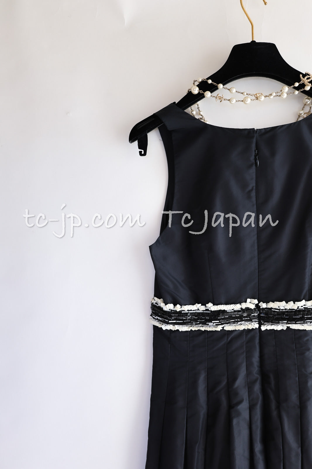 CAHNEL 07C Black White Keira Knightley Silk Tafta Cocktail Dress 36 38 シャネル  ブラック ホワイト女優 キーラ ナイトレイ 着 シルク タフタ カクテル ドレス ワンピース 即発