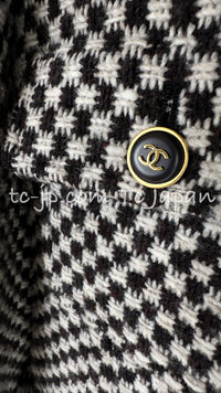 CHANEL 95A Vintage Dark Brown Ivory CC Logo Buttons Tweed Jacket Coat 38 シャネル ヴィンテージ ダークブラウン アイボリー CCロゴボタン ツイード ジャケット コート 即発