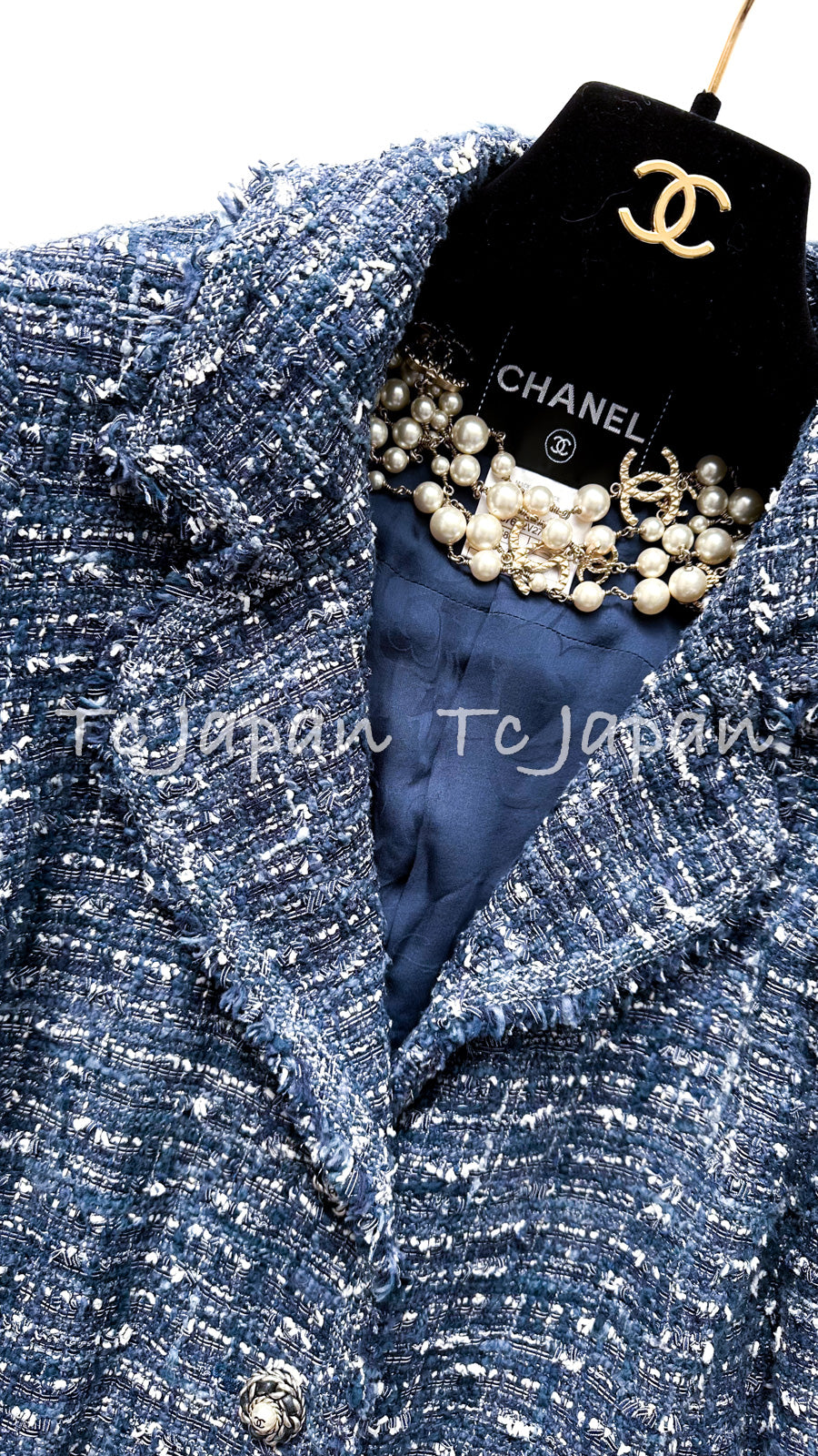 CHANEL 10S Blue Navy Metallic Pearl leather CC Button Tweed Jacket 42 シャネル  ネイビー パール レザー CC ボタン ルサージュ ツイード ジャケット 即発