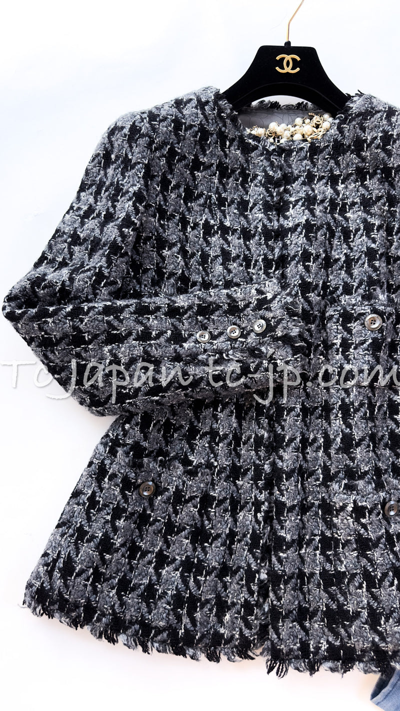 CHANEL 06A Gray Black Houndstooth Wool Silk Tweed Collarless Jacket 38 40 シャネル グレー ブラック 千鳥格子 ウール シルク ツイード ノーカラー ジャケット 即発