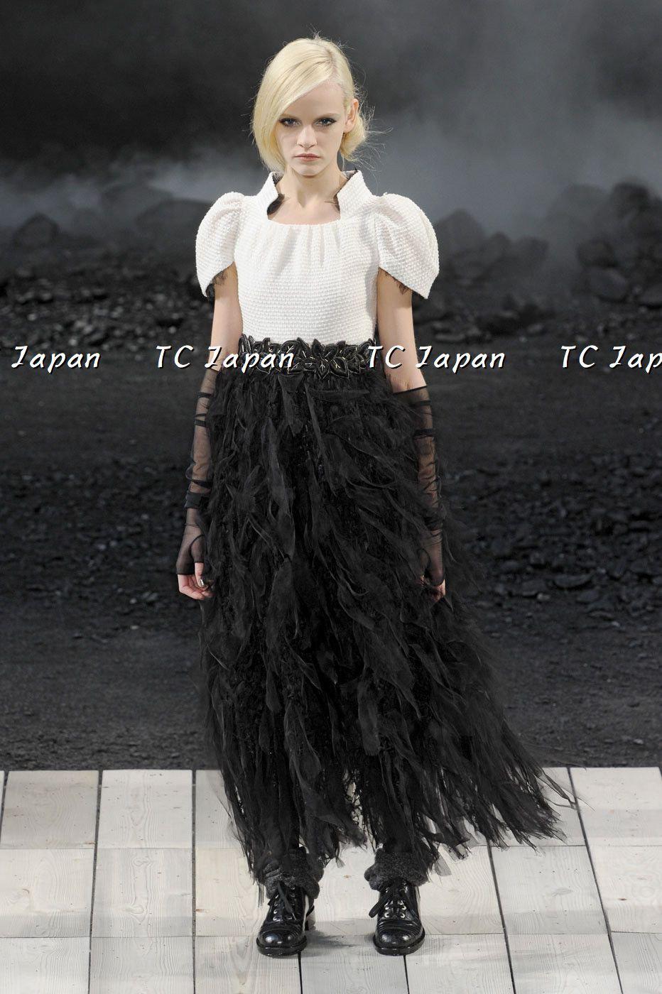 CHANEL 11A Black ivory Wool Knit Dress 36 シャネル ブラック アイボリー・ウール・ニット・ワンピース