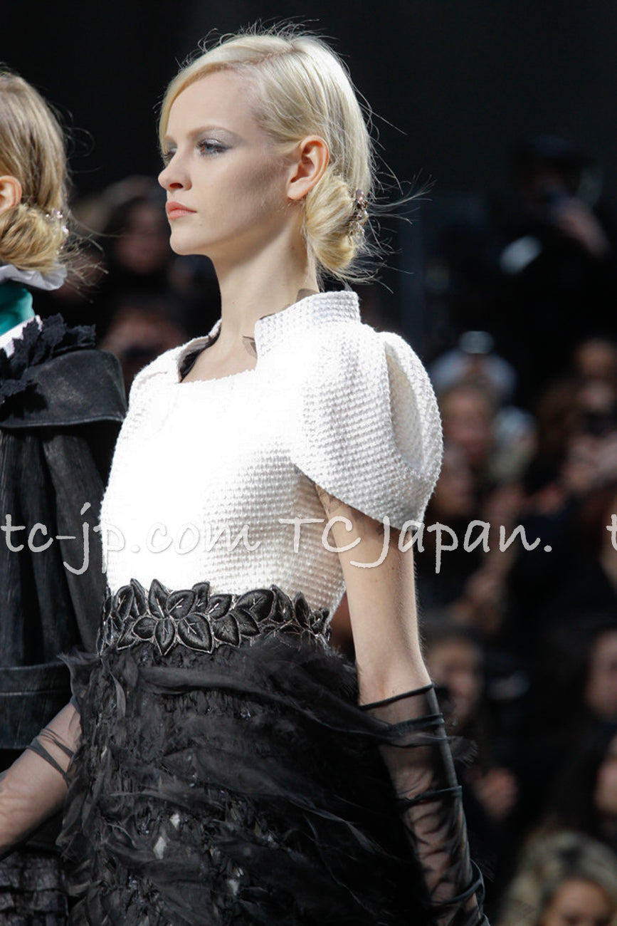 シャネル ワンピース CHANEL ブラック アイボリー ツイード 11A Black Ivory Tweed Dress – TC JAPAN