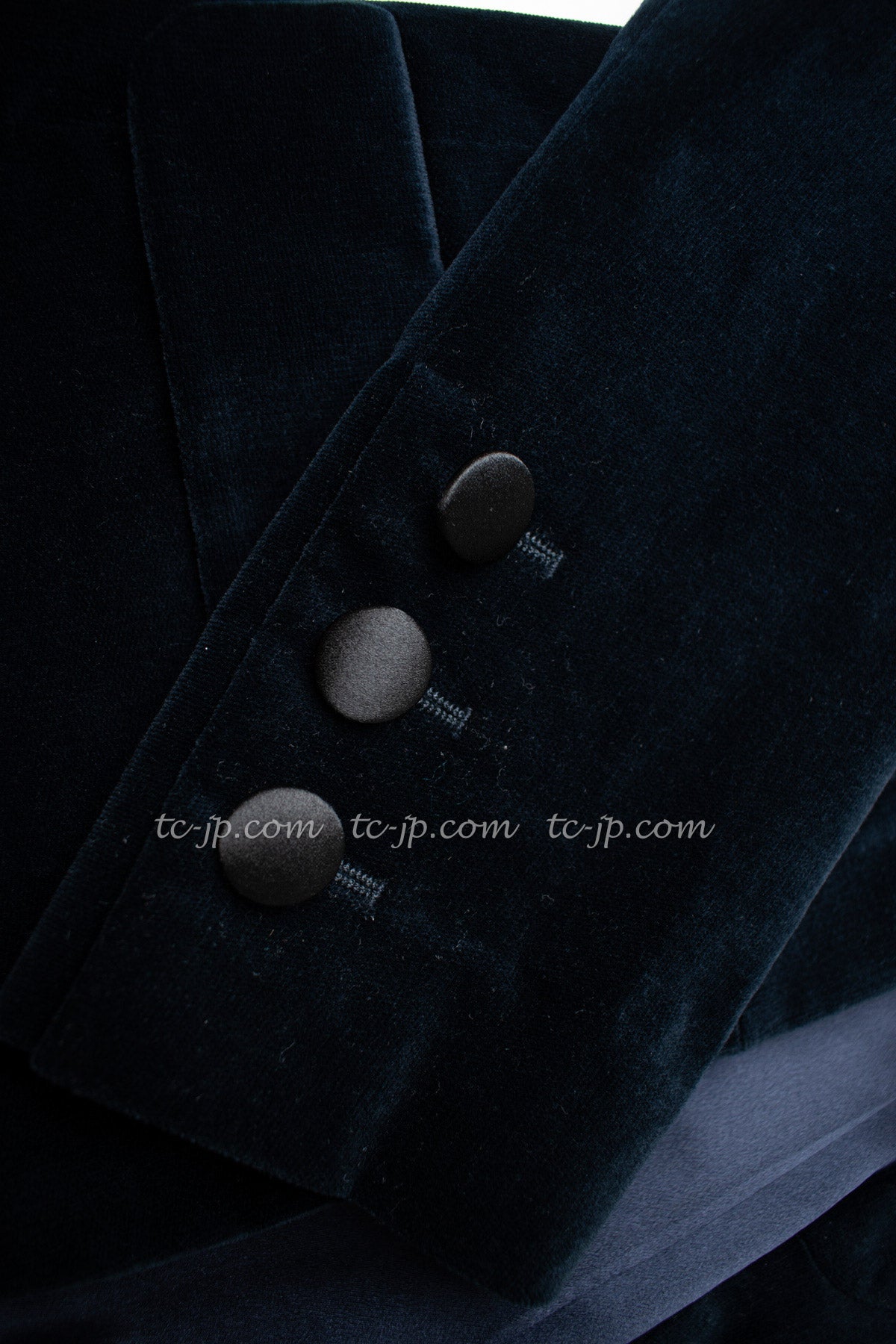 CHANEL 18PF Black Navy Velvet Chain Link Accent Jacket 42 シャネル ブラック ネイビー ベルベット・チェーン・ジャケット 即発