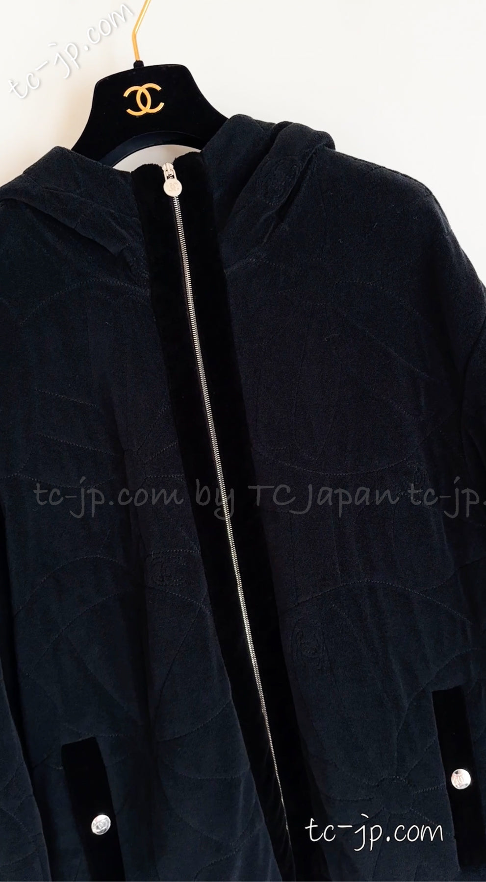 CHANEL 15B Black CC Logo Zip Hoodie Tops 36 38 40 シャネル ブラック・CCロゴ・パイルジップ・パーカー