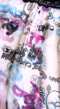 CHANEL 07C Silk Shiffon 100 % CC Logo Graffiti Blouse Tops 40 シャネル カイリー・ミノーグ着・グラフィティ・シルクシフォン・ブラウス・トップス 即発 - TC JAPAN