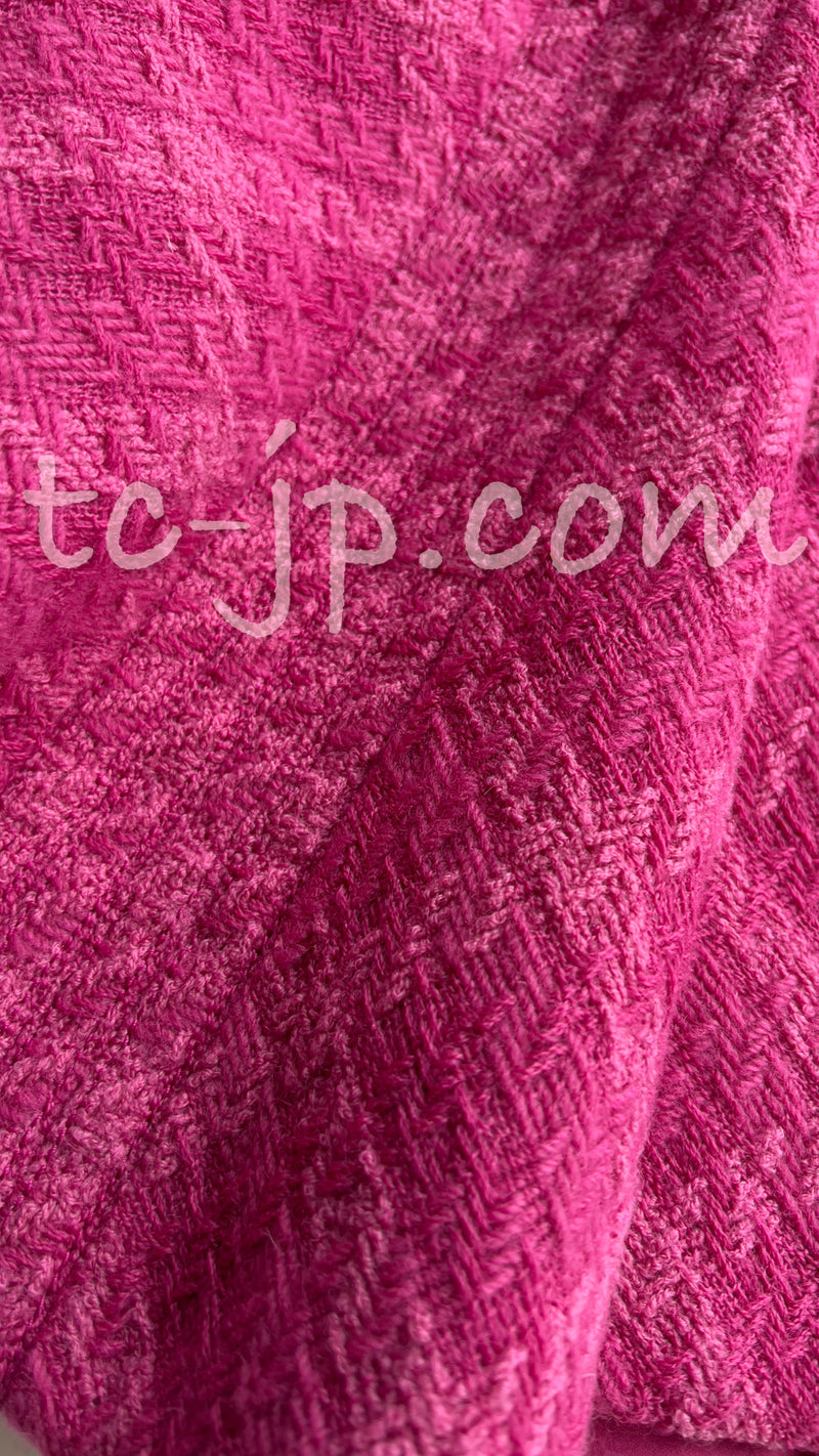 CHANEL 19A Pink Wool Tweed Cape Jacket 34 36 38 40 42シャネル ピンク・ウール・ツイード・ケープ・ジャケット 即発