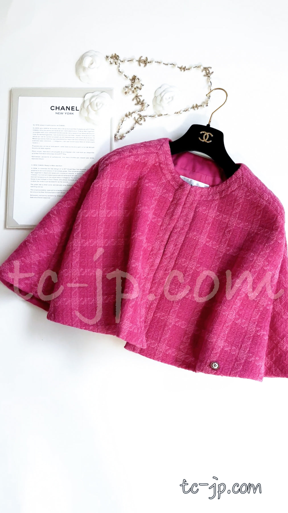 CHANEL 19A Pink Wool Tweed Cape Jacket 34 36 38 40 42シャネル ピンク・ウール・ツイード・ケープ・ジャケット 即発