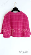 CHANEL 19A Pink Wool Tweed Cape Jacket 34 36 38 40 42シャネル ピンク・ウール・ツイード・ケープ・ジャケット 即発
