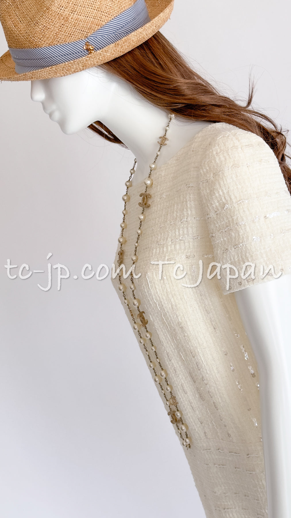 シャネル アイボリー・スパンコール・ワンピース CHANEL 00C Ivory Sequin Embellishments Dress – TC  JAPAN