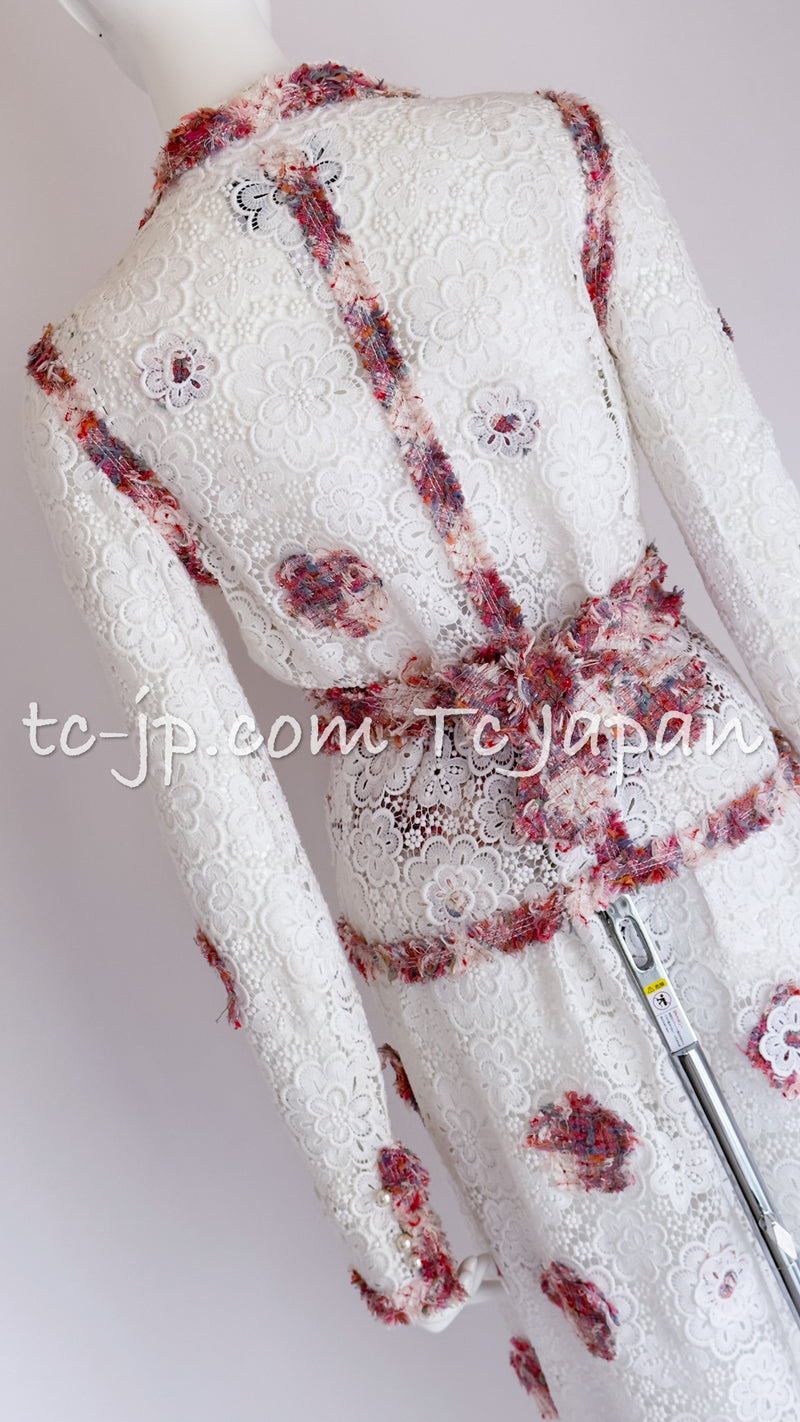 CHANEL 04S White Multicolor Camellia Cardigan Jacket Skirt Setup 36 シャネル ホワイト・マルチカラー・カメリア・カーディガン・スカート 即発