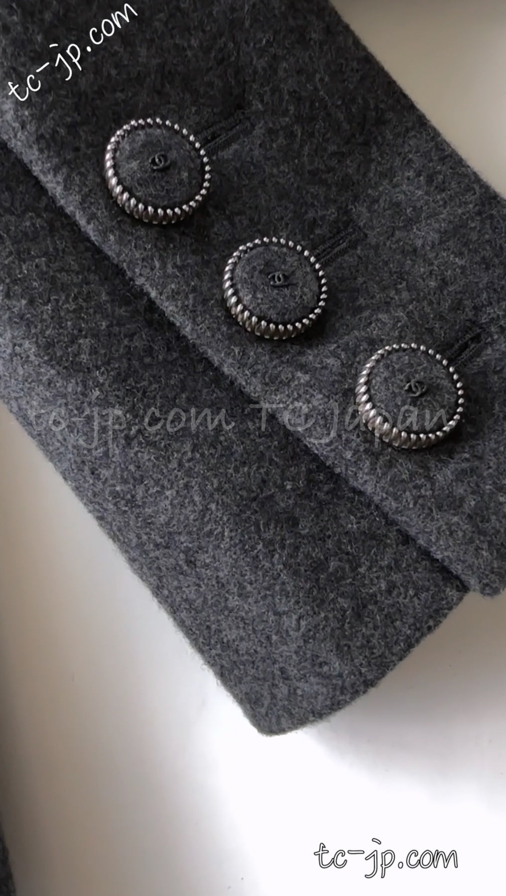 CHANEL 16A Gray Wool Double Coat 34  シャネル グレー・メルトン ウール・ダブル・コート 即発