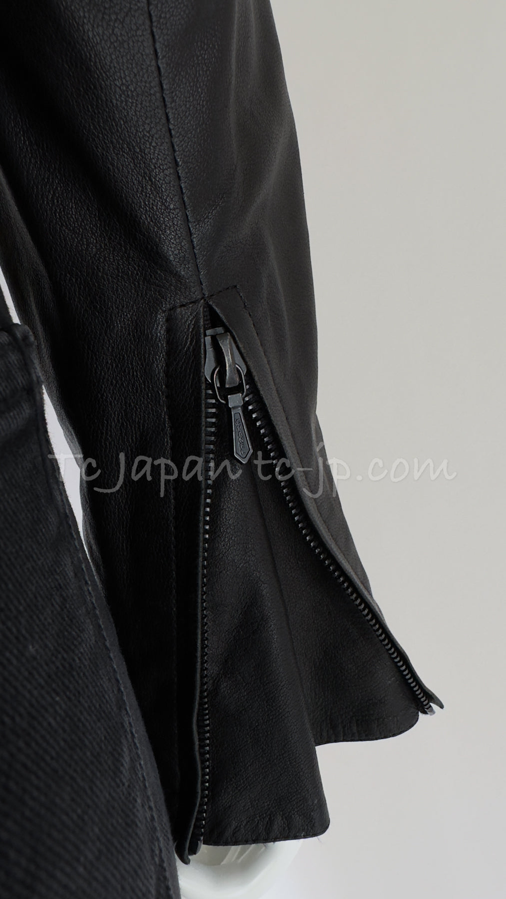 CHANEL 09A Black Lambskin Biker Zipper Jacket 34 36 シャネル ブラック・ラムスキン・レザー・バイカー・ジッパー・ジャケット