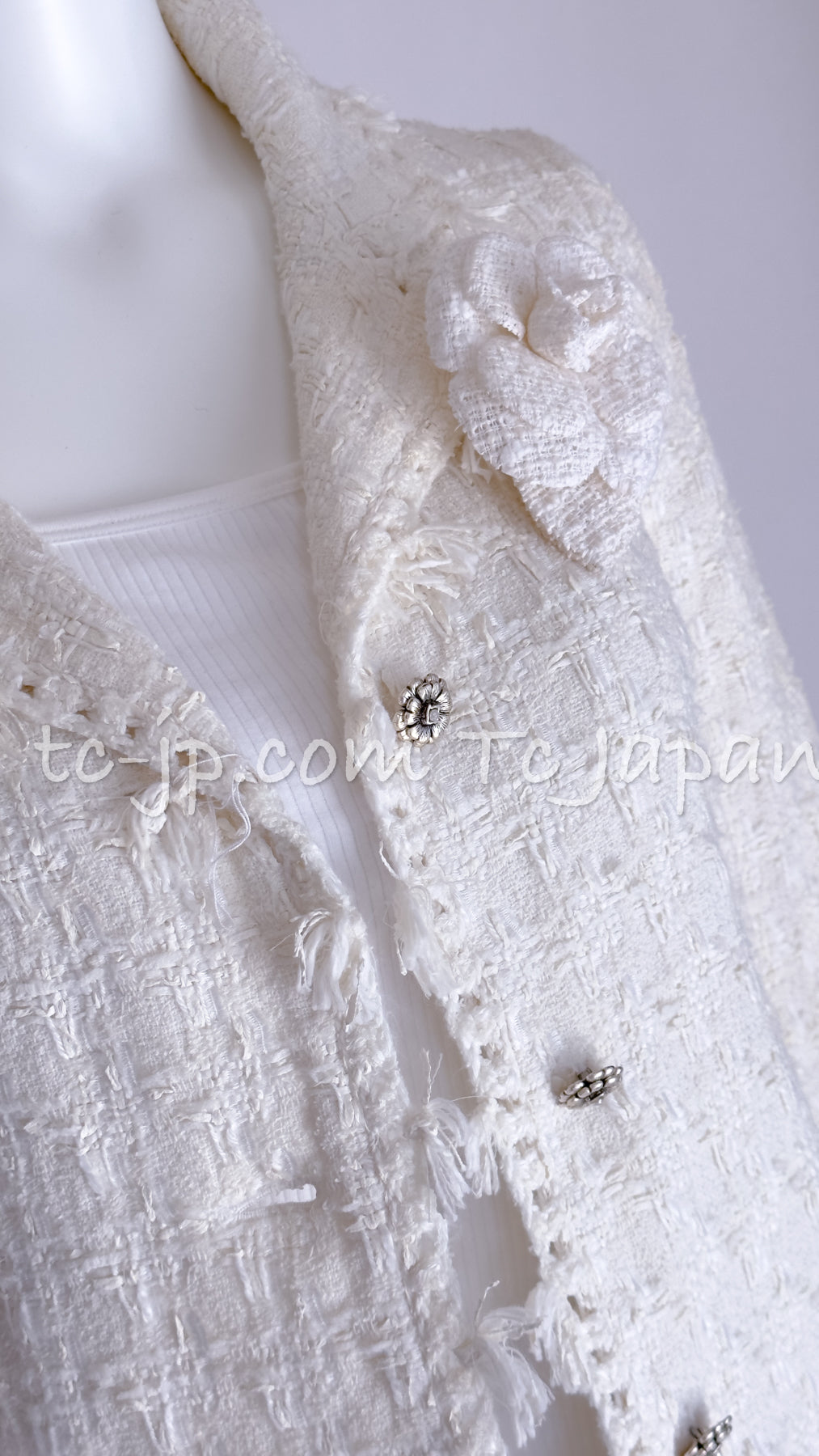 CHANEL 05C Penelope Cruz White Ivory Tweed Jacket Skirt Suit 34 36 シャネル ペネロペクルス着・ホワイト・アイボリー・ツイード・ジャケット・スカート・スーツ 即発 - TC JAPAN