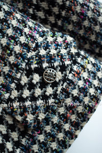 CHANEL 06C Ivory Black Multicolor Epaulets Wool Cotton Tweed Jacket 36 40 シャネル アイボリー ブラック マルチカラー ウール コットン ツイード ジャケット 即発