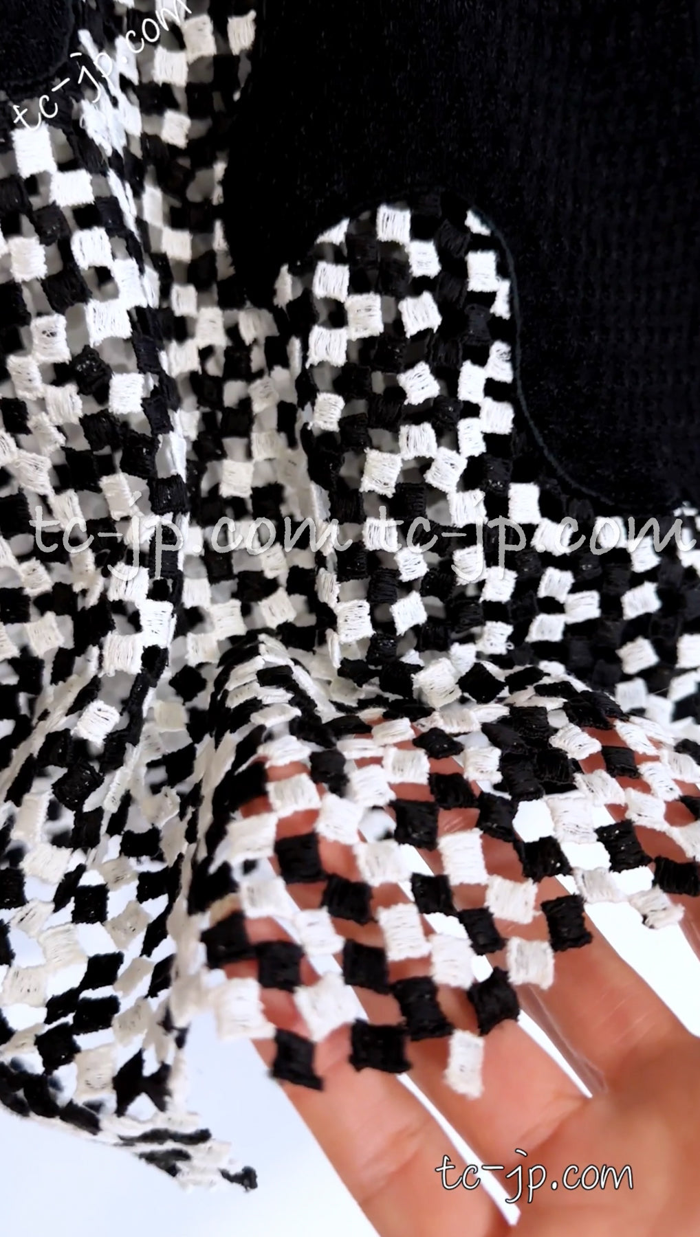 CHANEL 11S Cameron Diaz Black White Lace Cardigan Jacket Dress Tops 34 36 38 44 シャネル ブラック・ホワイト・レース・カーディガン・ジャケット・ワンピース・トップス 即発 - TC JAPAN