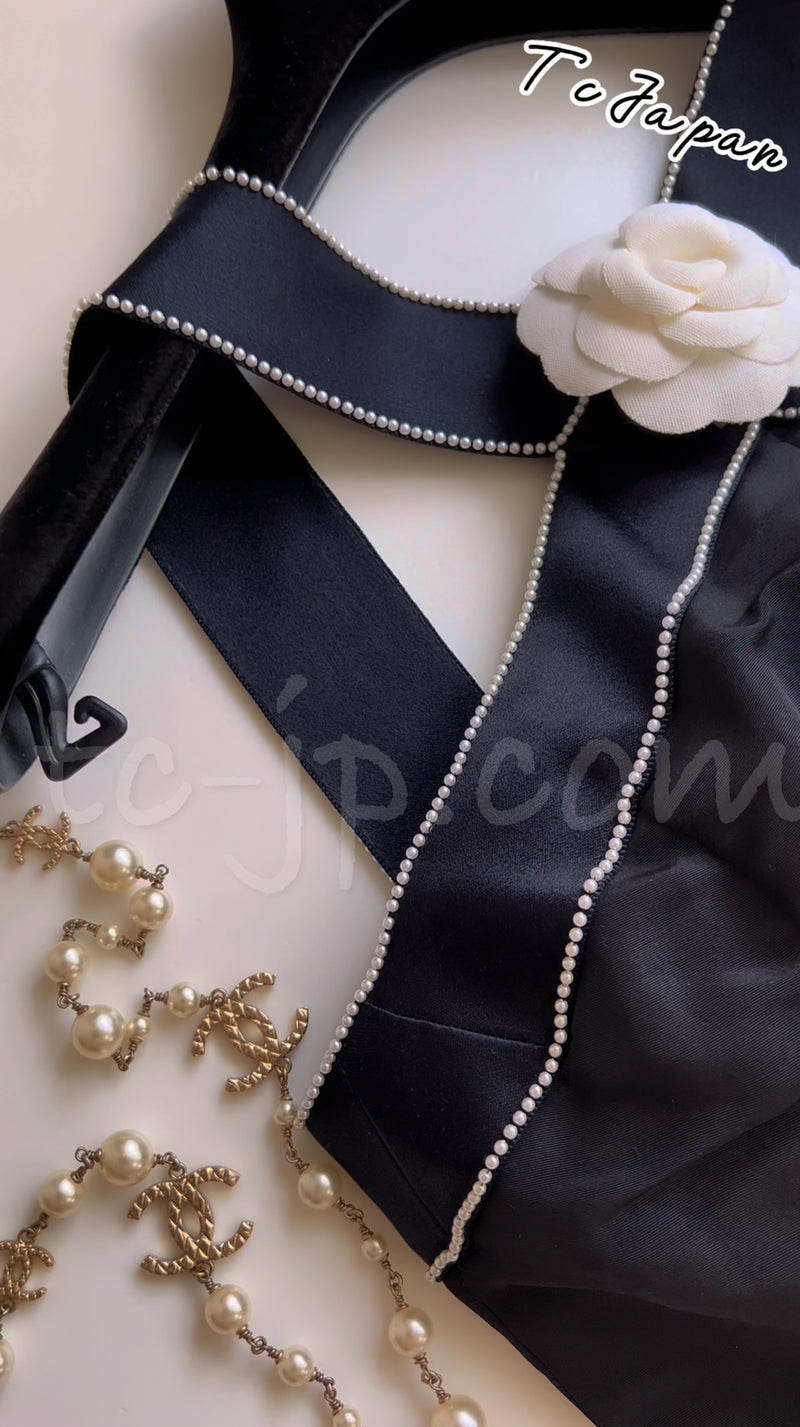 CHANEL 05A Black Silk Pearl Trim Dress 34 シャネル ブラック・リボン パール トリム ワンピース 即発